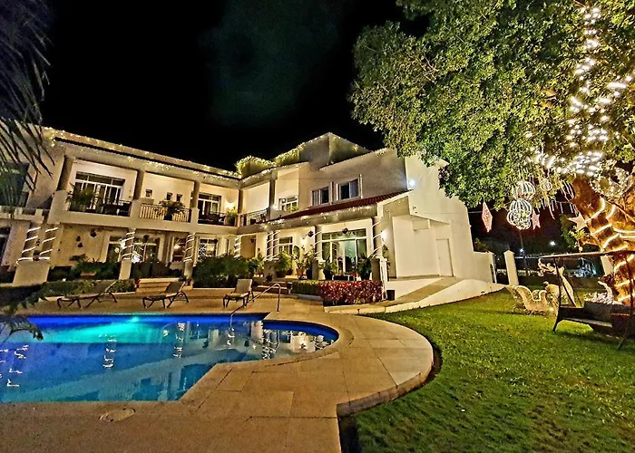 B&B only: Villa Segovia Cozumel